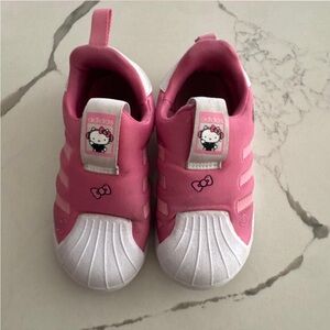 Adidas x Hello kitty edition